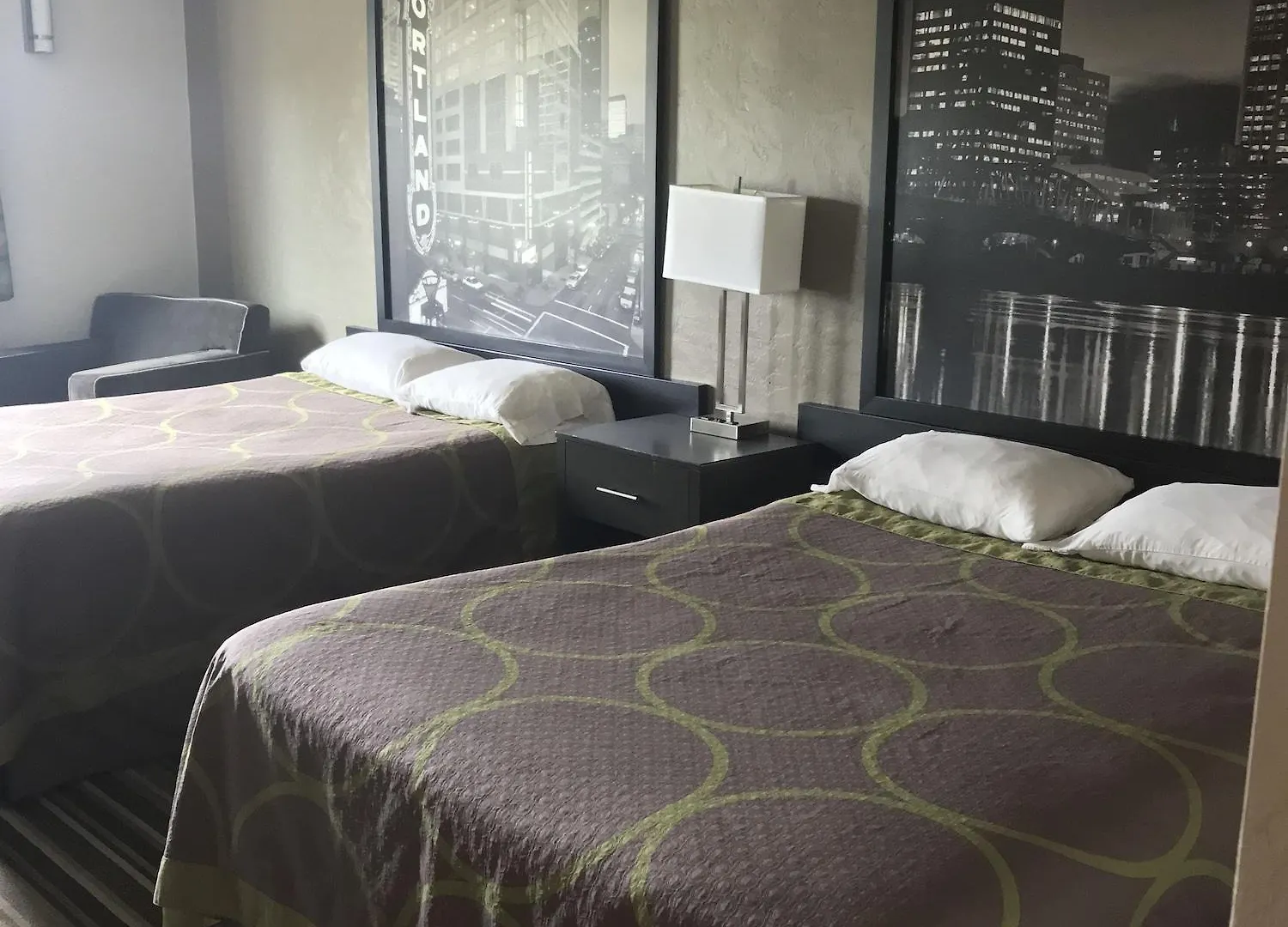 Super 8 By Wyndham Portland Airport Hotel United States